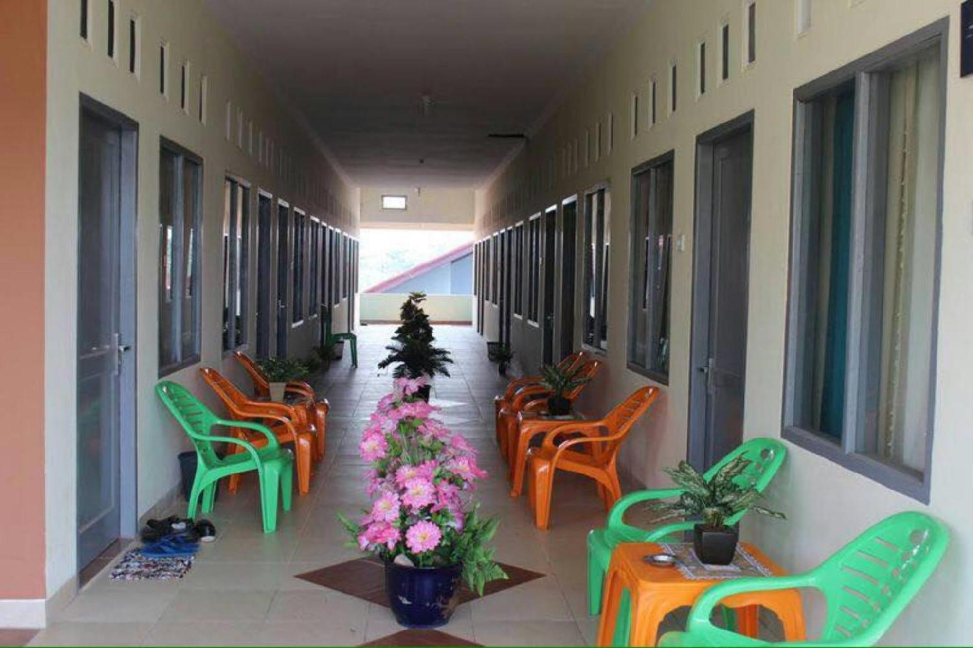 Penginapan Syariah Parit  Exterior photo